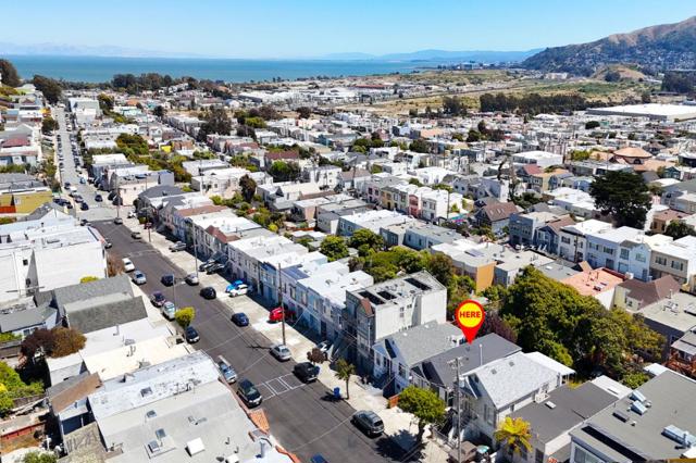 275 Teddy Avenue, San Francisco CA: https://media.crmls.org/mediaz/13d73e48-e712-4126-bbc7-948c4dc19a9c.jpg