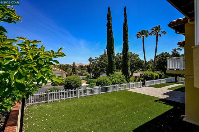 3698 De Rosa Ct, Concord CA: https://media.crmls.org/mediaz/13d7790f-5da2-464a-9822-b797a0e2199c.jpg