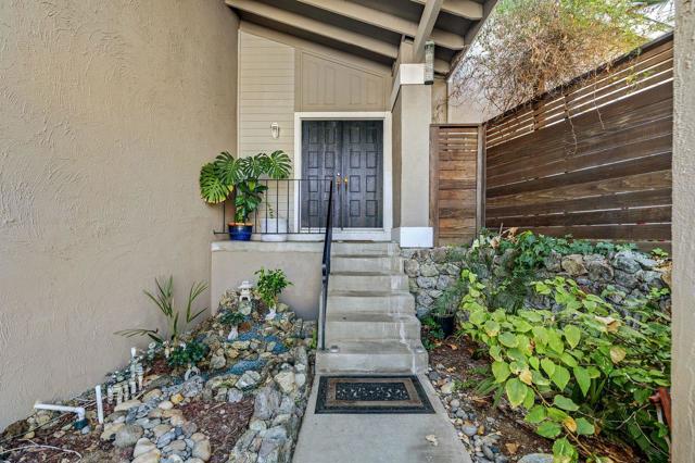 464 Archglen Way, San Jose CA: https://media.crmls.org/mediaz/13d8811e-dfdb-4ad6-bad5-449e3da79bd0.jpg