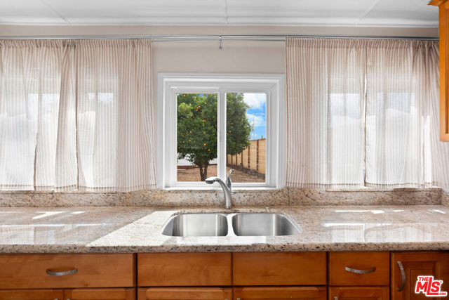 2900 Asbury Street, Los Angeles CA: https://media.crmls.org/mediaz/13d884ac-f665-43b7-b1cb-4aac42dd32ab.jpg