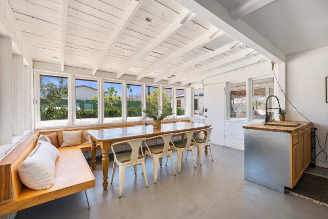 7648 Araby Avenue, 29 Palms CA: https://media.crmls.org/mediaz/13d8bc70-7d07-4f61-9d0d-b47c36640678.jpg