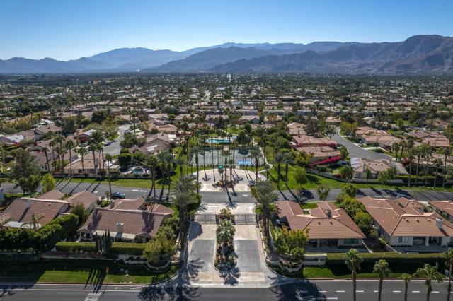 65 San Marino Circle, Rancho Mirage CA: https://media.crmls.org/mediaz/13d9dcb5-5747-4c1b-8fa1-e5f4dd99c906.jpg