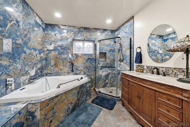 11764 66 Avenida Marcella, El Cajon CA: https://media.crmls.org/mediaz/13da711d-68b8-4cfc-8fbe-06d999473c88.jpg