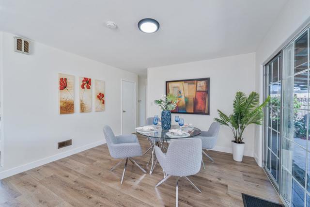 240 Daphne Way, East Palo Alto CA: https://media.crmls.org/mediaz/13dae21e-eea6-4778-8526-692e70233321.jpg