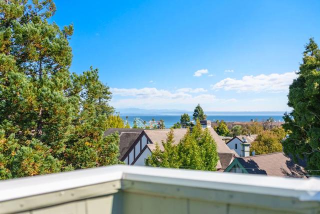 918 3rd Street, Santa Cruz CA: https://media.crmls.org/mediaz/13daead3-cf83-43f4-96fe-3b3b91de88e7.jpg