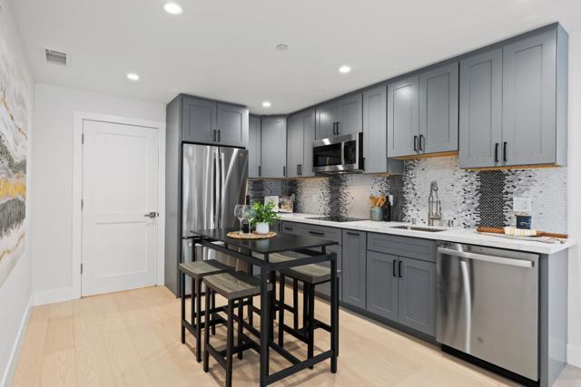 785 Pullman Road, Hillsborough CA: https://media.crmls.org/mediaz/13db9349-b978-4ba8-856b-cfeb7adcf3aa.jpg