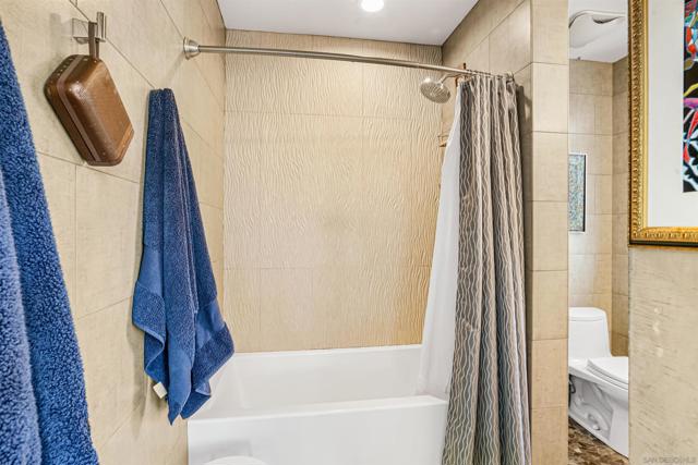 3740 Park Blvd, San Diego CA: https://media.crmls.org/mediaz/13dbb77d-20de-49b6-867b-13169a105538.jpg