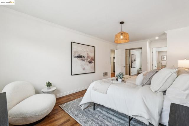 85 Vernon St, Oakland CA: https://media.crmls.org/mediaz/13dbfe74-e46f-4488-a4f5-1adb4da2693b.jpg