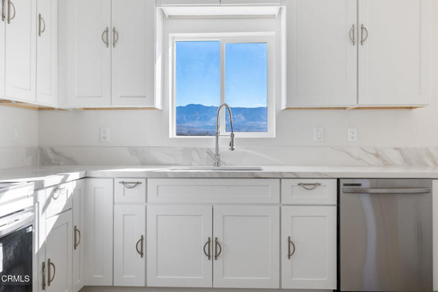 Detail Gallery Image 13 of 32 For 10824 E Avenue S, Littlerock,  CA 93543 - 4 Beds | 2 Baths