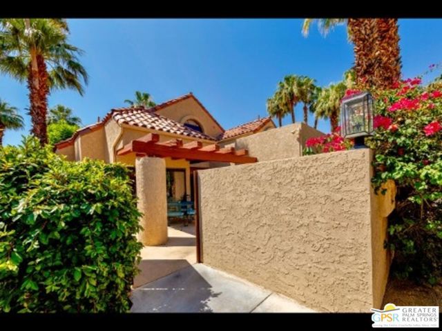 251 North Canyon Circle, Palm Springs