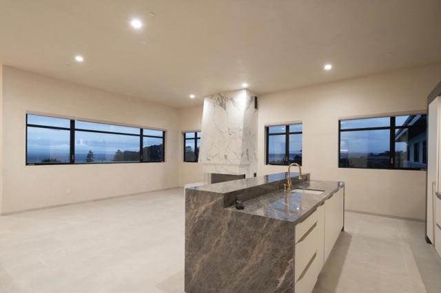 Image 2 of 17 For 520 Lighthouse Avenue 301