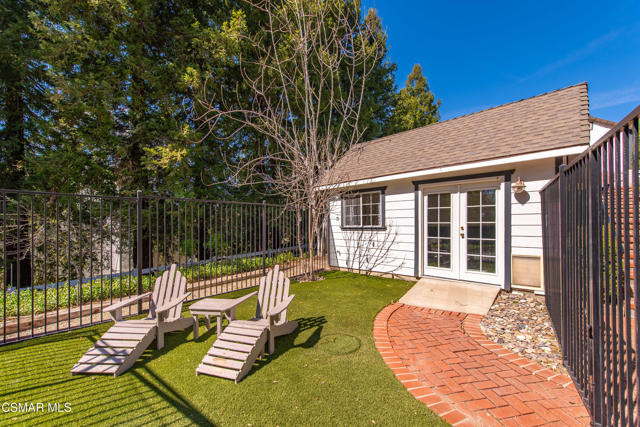 6144 1/4 Chesebro Road, Agoura Hills CA: https://media.crmls.org/mediaz/13dd5a34-e6d3-4b39-956f-a7b9eb00d95a.jpg