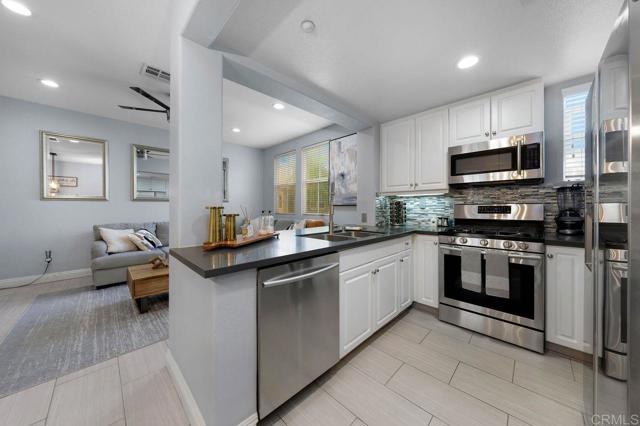 Detail Gallery Image 4 of 20 For 843 Compass Way, San Diego,  CA 92154 - 2 Beds | 2/1 Baths