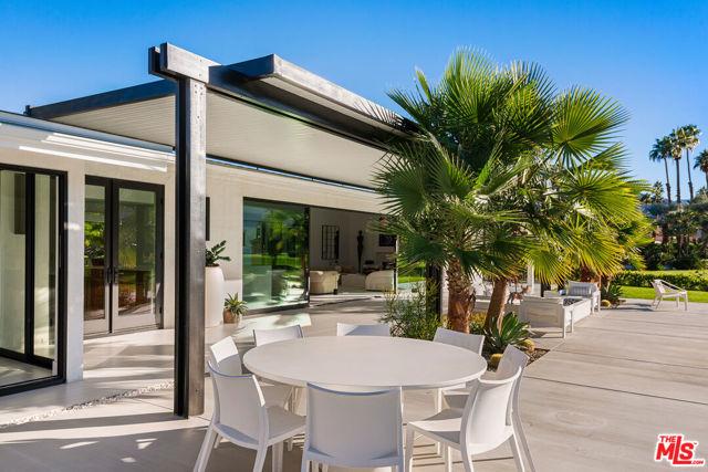 49723 Avenida Montero, La Quinta CA: https://media.crmls.org/mediaz/13dfe973-834b-40c1-a2c3-54dd5a0d0a62.jpg