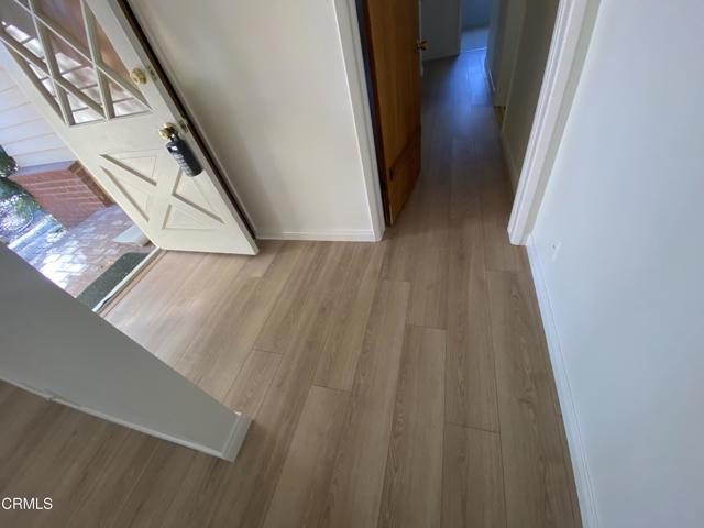 10315 Mcbroom Street, Sunland CA: https://media.crmls.org/mediaz/13e0bf6c-2aa0-47aa-8420-1cc28d35c061.jpg
