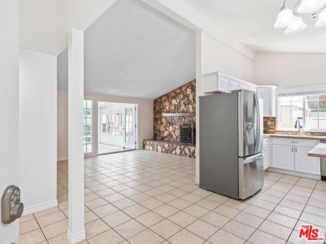 18717 Kimbrough Street, Canyon Country CA: https://media.crmls.org/mediaz/13e0c242-db41-4560-9b0c-be2ab8ddd1e3.jpg