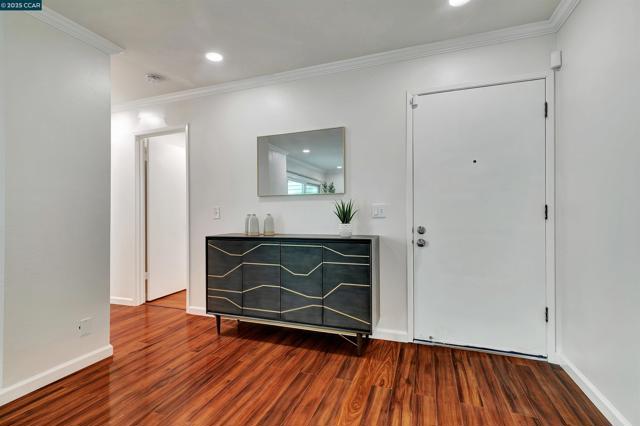19 Marques Pl, Danville CA: https://media.crmls.org/mediaz/13e19bf6-e3ea-459e-9011-4ffe6fb40733.jpg