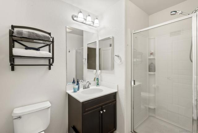1824 Peach Ct, Chula Vista CA: https://media.crmls.org/mediaz/13e2e3b4-e2ce-4742-9c40-03526cc978af.jpg
