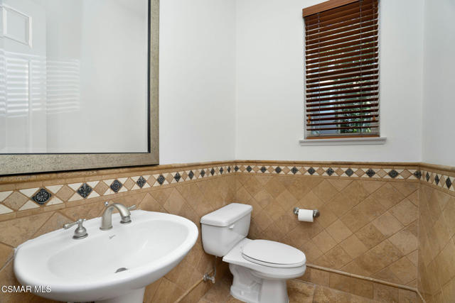 4940 Corral Street, Simi Valley CA: https://media.crmls.org/mediaz/13e34313-f680-4cfb-9c7e-7ad33739314e.jpg