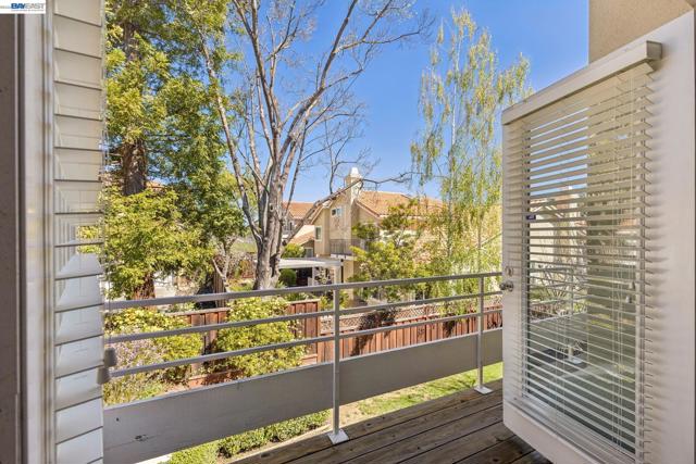 Image 34 of 60 For 674 Crystal Ct