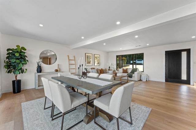5777 Desert View Drive, La Jolla CA: https://media.crmls.org/mediaz/13e45620-01da-4f8e-8392-c7d04a0a6204.jpg