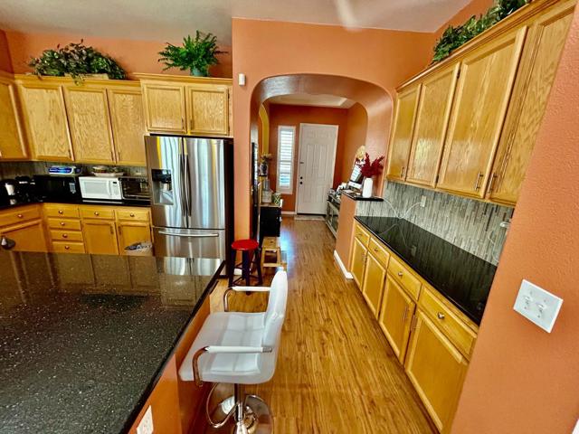 1732 W Westlake Drive, Roseville CA: https://media.crmls.org/mediaz/13e46455-ad5e-4bc3-86cc-d04f9fc4aa1b.jpg