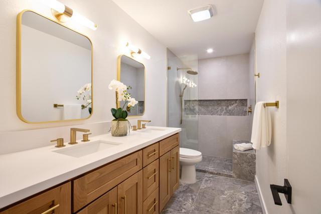 Image 19 of 53 For 41690 Woodhaven Drive