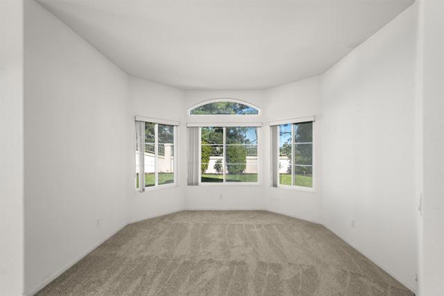 2505 LA COSTA AVE, Chula Vista CA: https://media.crmls.org/mediaz/13e537d8-83b3-4603-bcbf-12c8076cd790.jpg