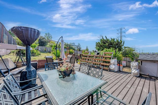 1247 Benedict Court, San Leandro CA: https://media.crmls.org/mediaz/13e5c4c7-4f86-4d37-a4d4-53ba5348eef6.jpg