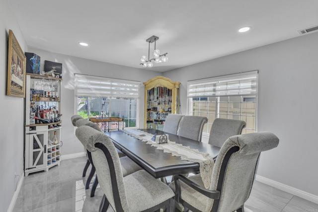 Detail Gallery Image 8 of 57 For 1935 Jasmine St, El Cajon,  CA 92021 - 4 Beds | 2/1 Baths