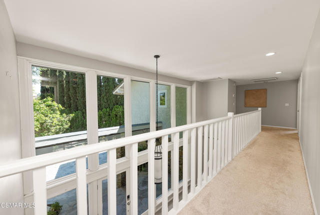 1253 Willsbrook Court, Westlake Village CA: https://media.crmls.org/mediaz/13e62e6e-8939-4a70-90db-eb1112399485.jpg