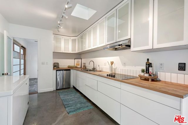 3 Bed Home for Sale in Santa Monica, California
