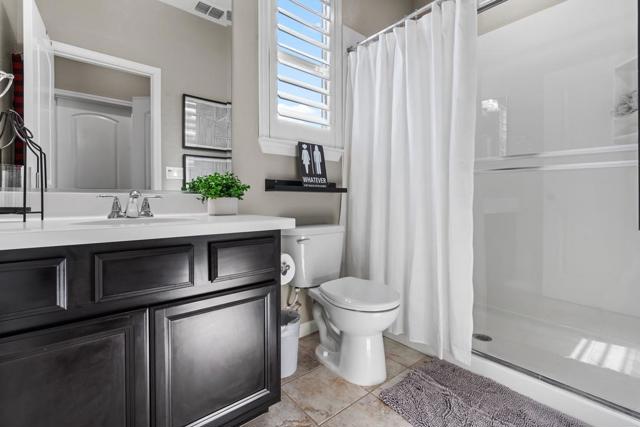 1737 Cranbrook Court, Lathrop CA: https://media.crmls.org/mediaz/13e67e42-c619-4897-aac5-b4aeb188b754.jpg