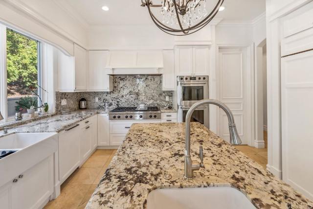 7345 Vista Rancho Ct, Rancho Santa Fe CA: https://media.crmls.org/mediaz/13e6ca9a-e08d-4c91-b8de-685906cac00b.jpg