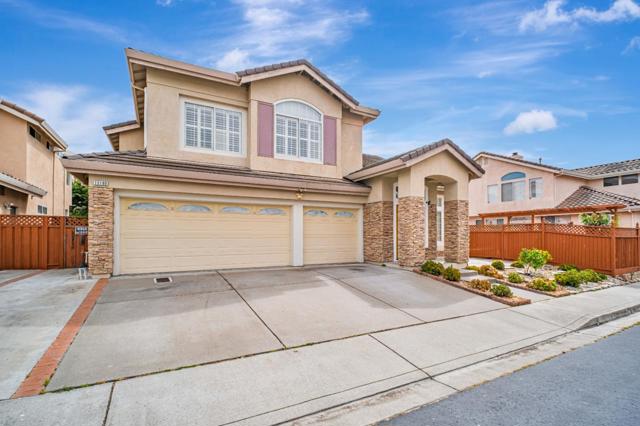 15180 Orion Rd, San Leandro CA: https://media.crmls.org/mediaz/13e77fa3-e9a9-4c3c-8a66-6b7b3af3a993.jpg