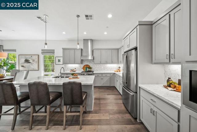 44 Analisa Ln, Walnut Creek CA: https://media.crmls.org/mediaz/13e7aaa3-baba-4877-b9fc-73178663624e.jpg