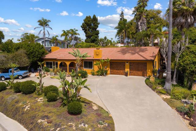 431 Orpheus Avenue, Encinitas CA: https://media.crmls.org/mediaz/13e9123f-c851-4615-a79f-5d0aaff336a7.jpg