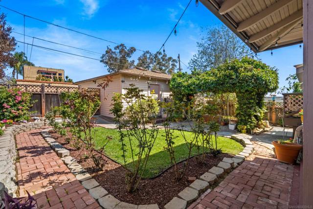 4567 New Hampshire Street, San Diego CA: https://media.crmls.org/mediaz/13eafd78-81cc-4a47-b829-07534bc18bf2.jpg