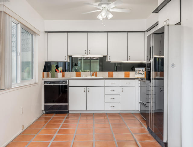 6175 Montecito Drive, Palm Springs CA: https://media.crmls.org/mediaz/13ebc5a6-9513-41ce-8629-718f05948682.jpg