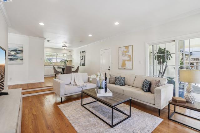 35120 Cardiff Street, Newark CA: https://media.crmls.org/mediaz/13ebe698-12df-40c6-949d-c51830228cd8.jpg