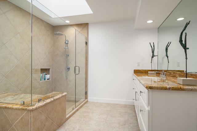 7 Dartmouth Drive, Rancho Mirage CA: https://media.crmls.org/mediaz/13ec1058-45a9-4a21-b820-c3dd375e5672.jpg