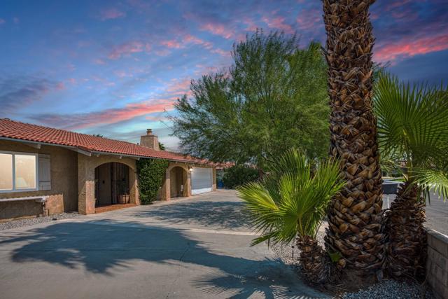 2450 Tamarisk Road, Palm Springs CA: https://media.crmls.org/mediaz/13ecb20d-acb6-4e29-b5f8-6fc28dc5f07b.jpg