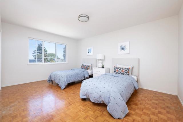 2721 Comstock Circle, Belmont CA: https://media.crmls.org/mediaz/13edd02f-acb7-4a62-b053-4a4a9740b972.jpg