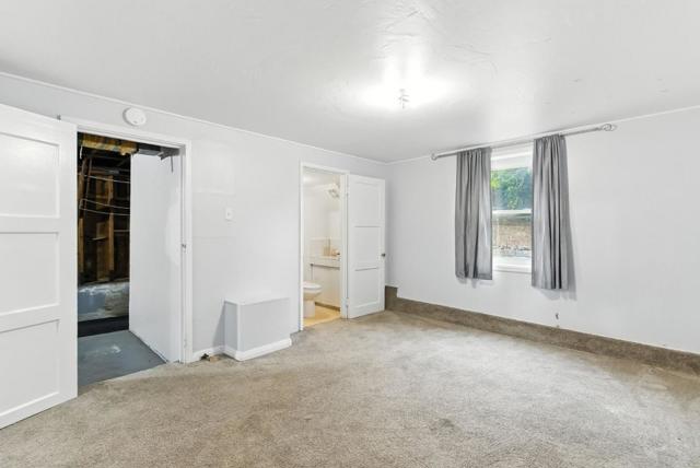 662 Colby Street, San Francisco CA: https://media.crmls.org/mediaz/13ee1ba7-17dc-46e4-8cb5-95bf472673d8.jpg