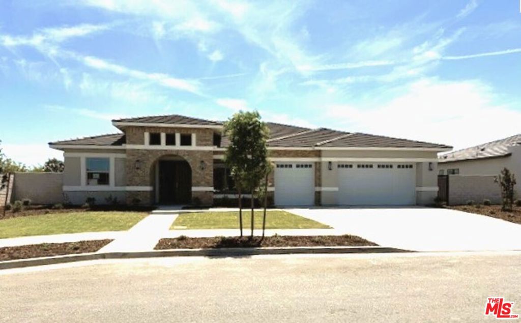 12703 Fairlawn Drive