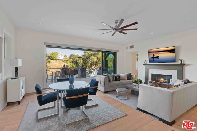 111 Lake Sherwood Drive, Lake Sherwood CA: https://media.crmls.org/mediaz/13ef5549-275c-4804-bff9-1da1be8aa79a.jpg