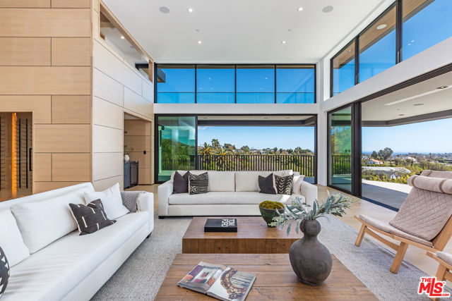 29800 Cuthbert Road, Malibu CA: https://media.crmls.org/mediaz/13ef6453-4bec-4bc4-9a8d-f910e74ce278.jpg