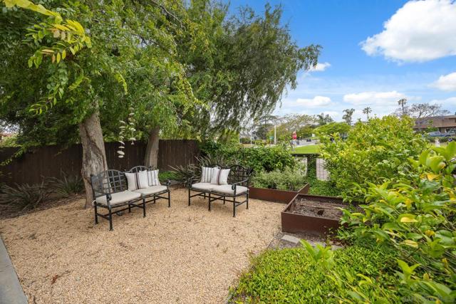 3602 Hyacinth Dr, San Diego CA: https://media.crmls.org/mediaz/13ef6f64-c8e8-4dbb-9f33-eab10e61ad17.jpg