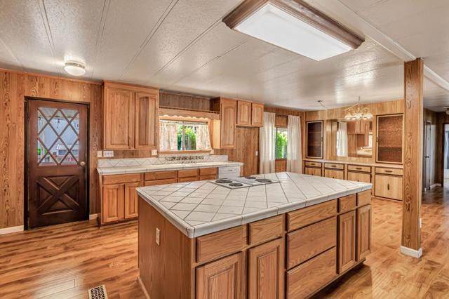 200 Burnett Avenue, Morgan Hill CA: https://media.crmls.org/mediaz/13ef90f6-8a8d-4836-976c-1676567bce80.jpg