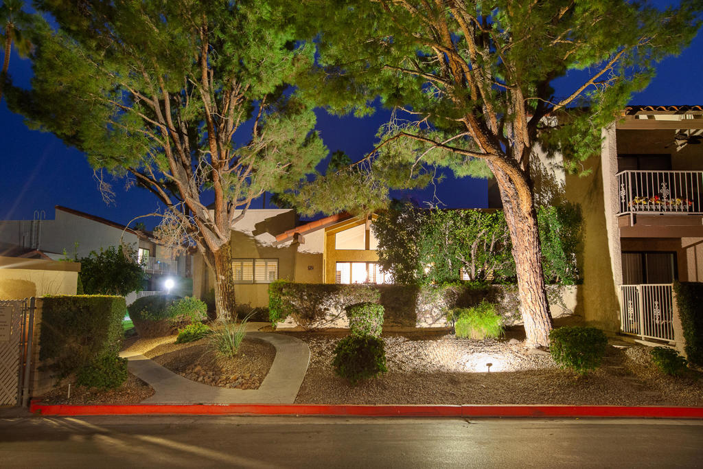 451 E ViA Carisma #65